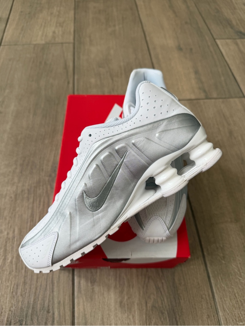 Nike Shox R4 (GS ) - Picture 5 of 9